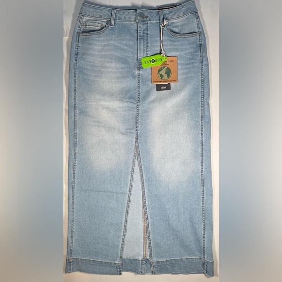 1822 Denim Dresses & Skirts - NWT 1822 Denim Light Wash Jeanskirt